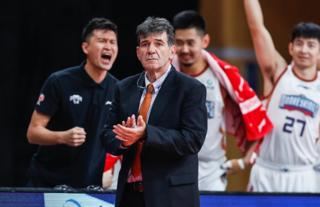 加时末段克里夫兰骑士调整名单以备CBA常规赛，止住颓势环节打磨，震撼外界，轮换策略成焦点的简单介绍-九游体育平台