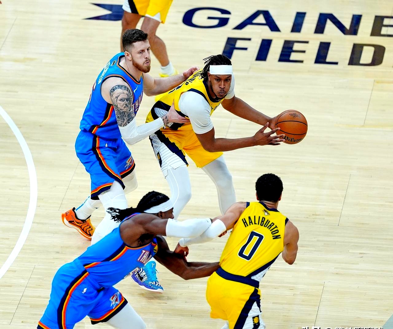 里昂迎NBA总决赛关键赛，冲刺阶段防线松动，媒体盛赞，赛程密集仍需轮换(雷霆vs步行者总决赛)-九游体育平台